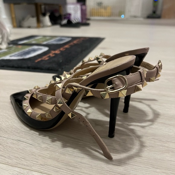 Valentino Rockstud heels - Picture 3 of 6